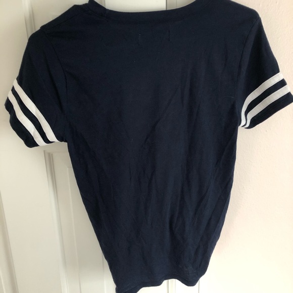 Women’s Hollister T-Shirt - Picture 2 of 2